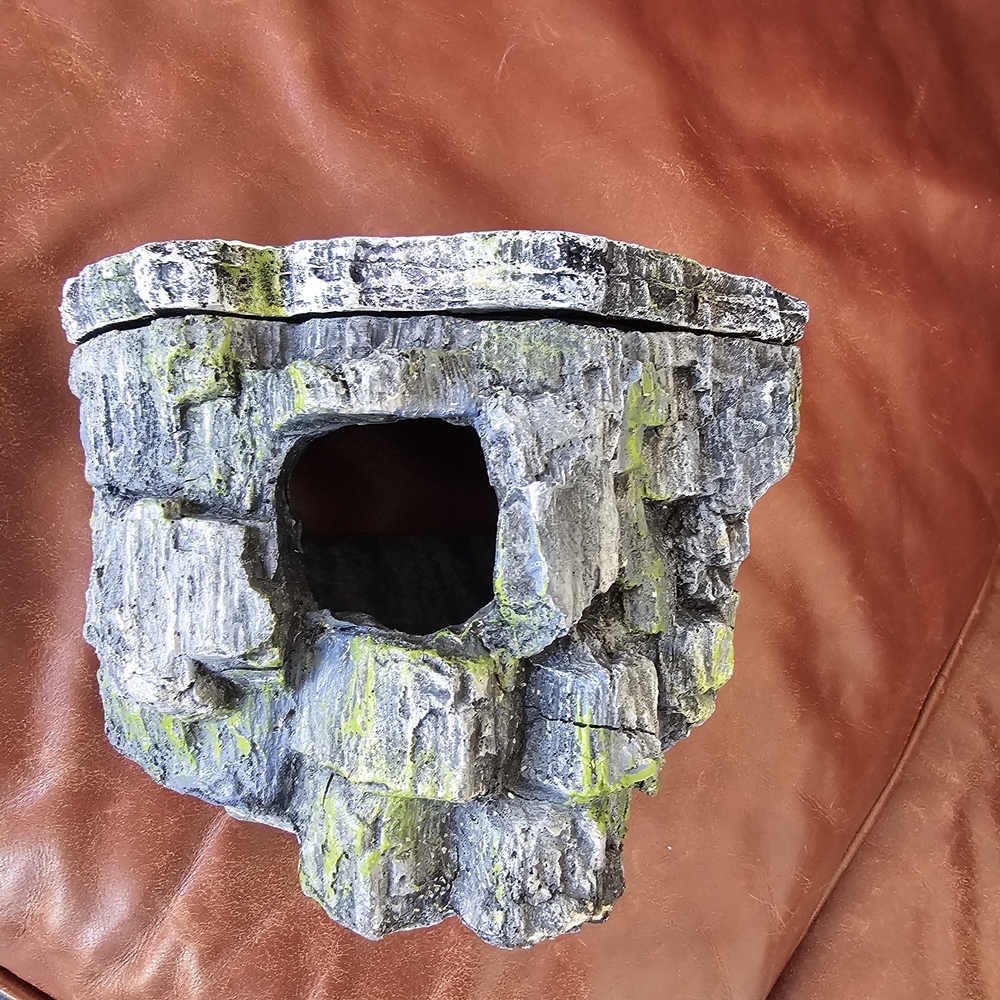 Zilla Cave For Terrariums with Mossy Hints , Removeable Lid, And Suction Cup